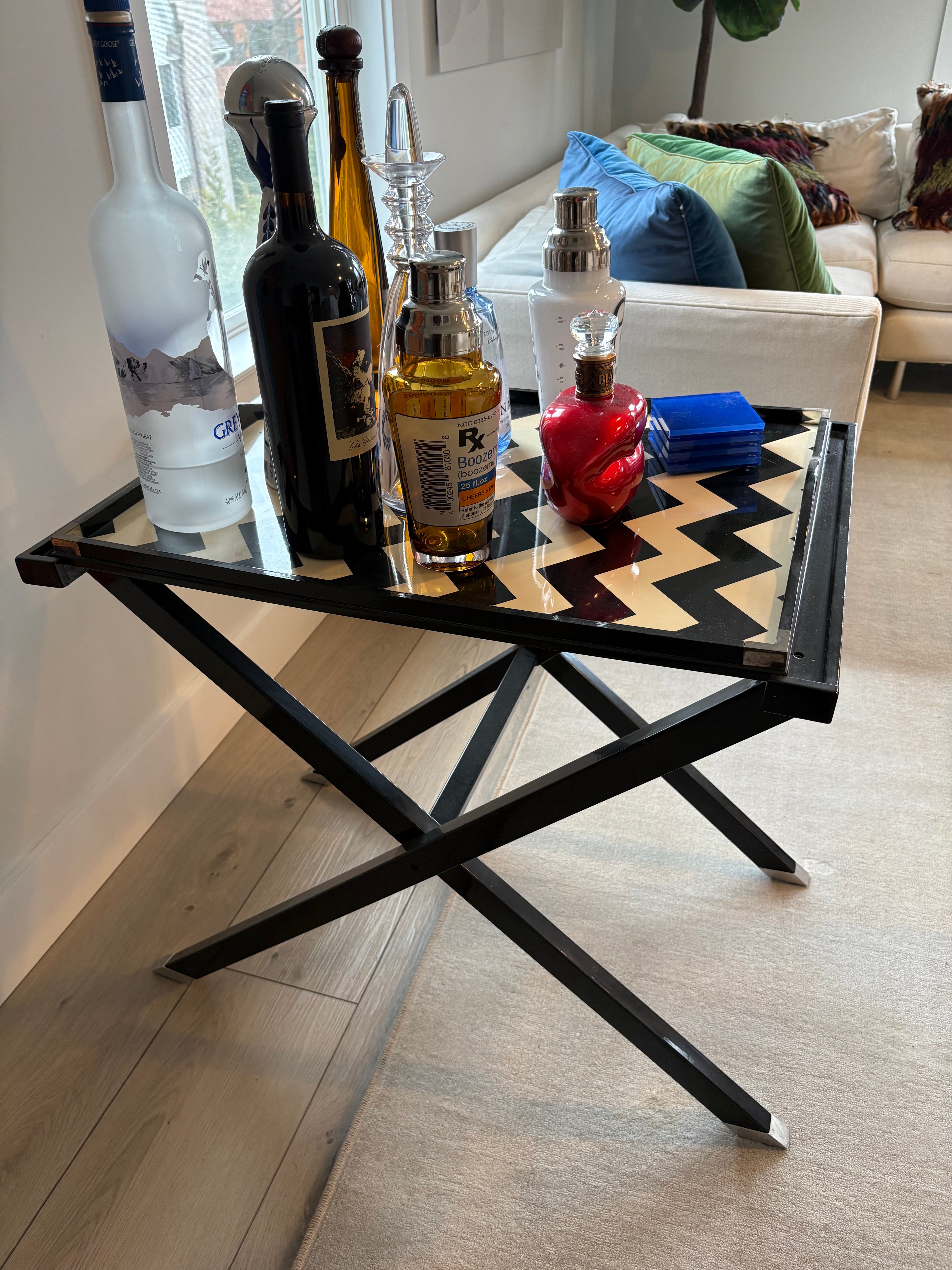Oscar de la Renta Cocktail Stand